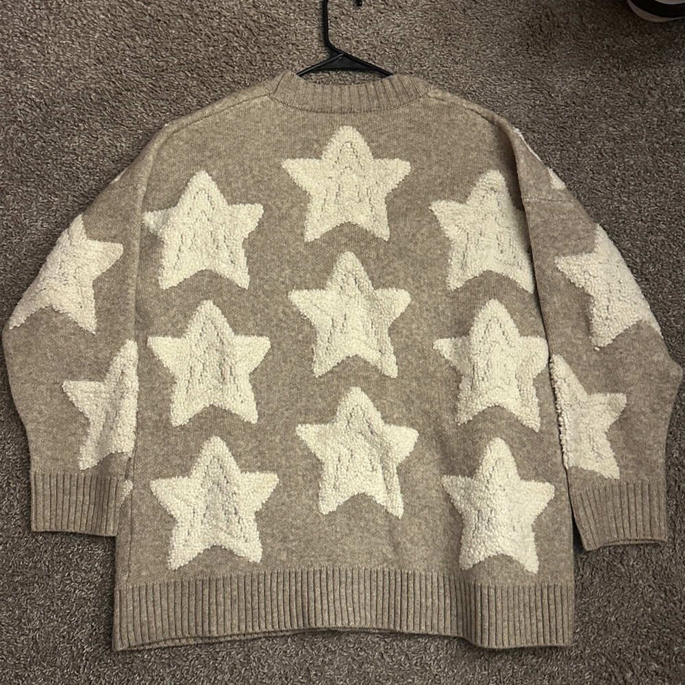 Star Patterned Cardigan - Picture 2 of 4